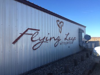 flying-leap-vineyards-sonoita